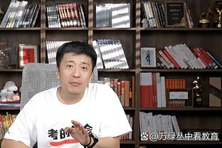 罗马诺：苏亚雷斯拒绝了三家俱乐部，他经常和梅西联系